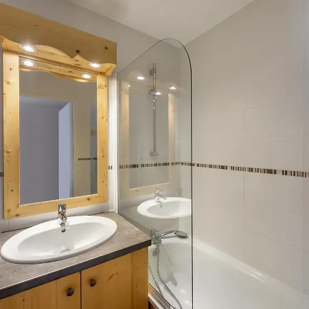 Avec Loggia, Cuisine Equipee Et Services Inclus - Fr-1-640-52 Apartment